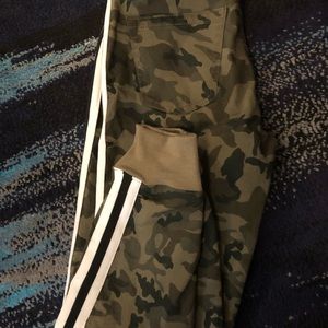 Camouflage jogger pants